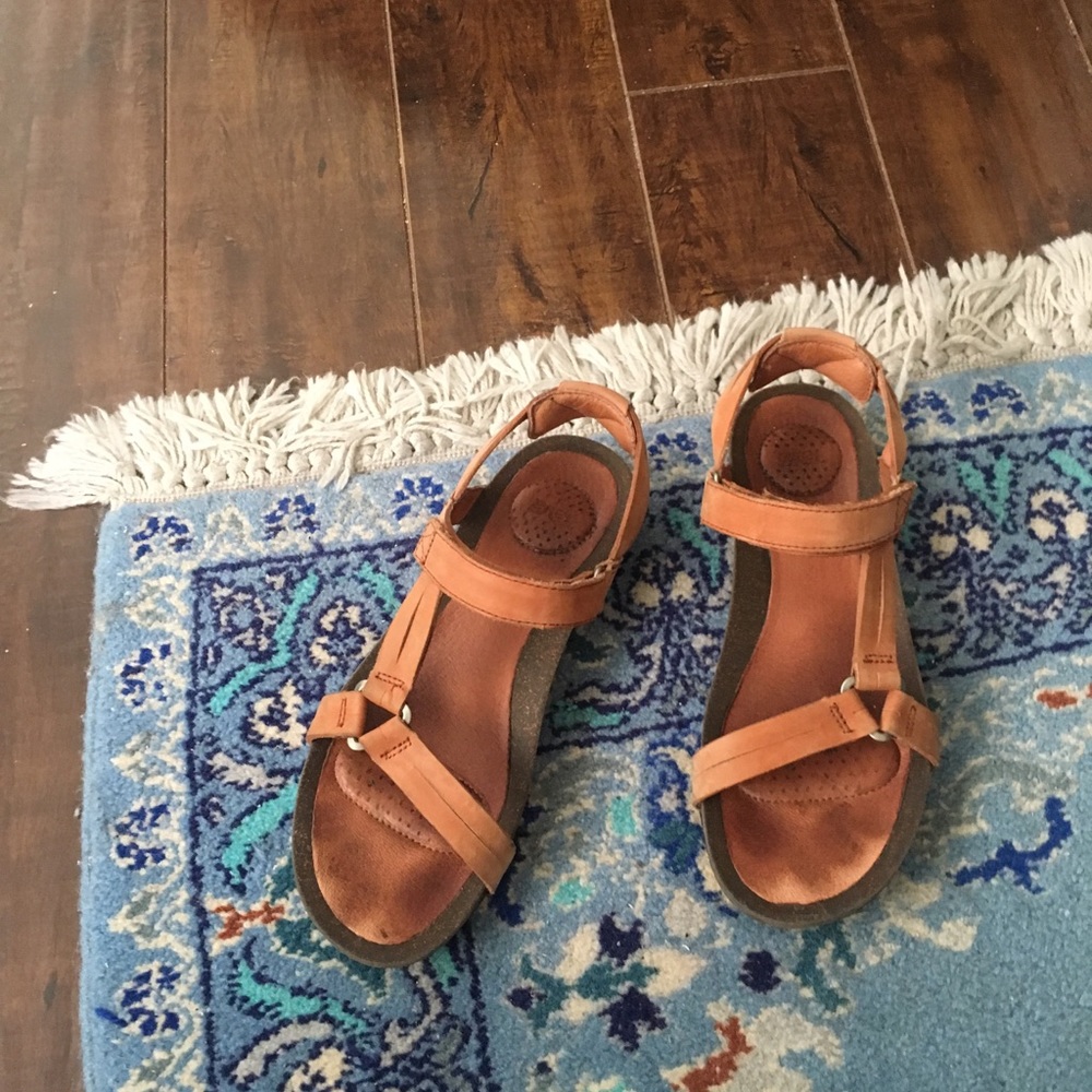 TEVA Sandals | 7 | Leather